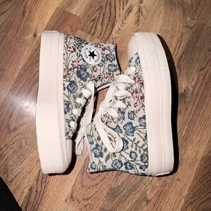 Chuck Taylor All Star Lift Platform Floral Tapestry High Tops Women Size 5